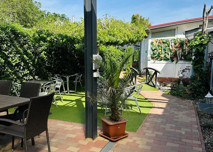 Centrum Panzio בית הארחה